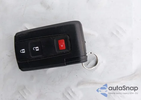 2006 Toyota Prius from USA, damaged, VIN JTDKB20U263140088